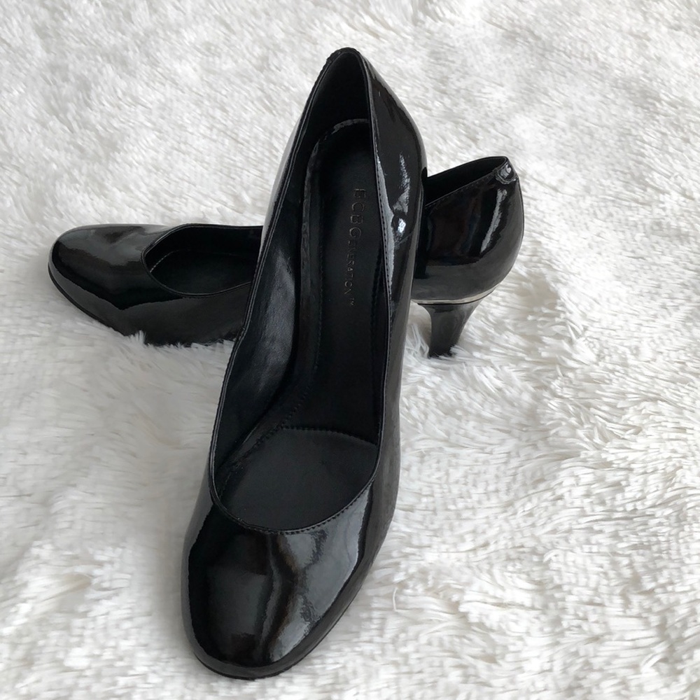 BCBG ENERATION shoes